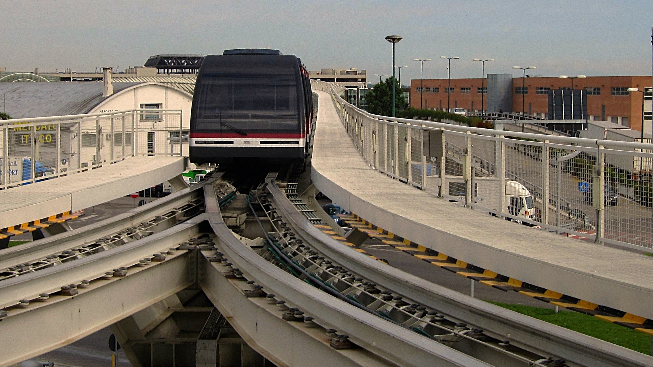 The People Mover shuttle on its elevated track between Tronchetto and Piazzale Roma